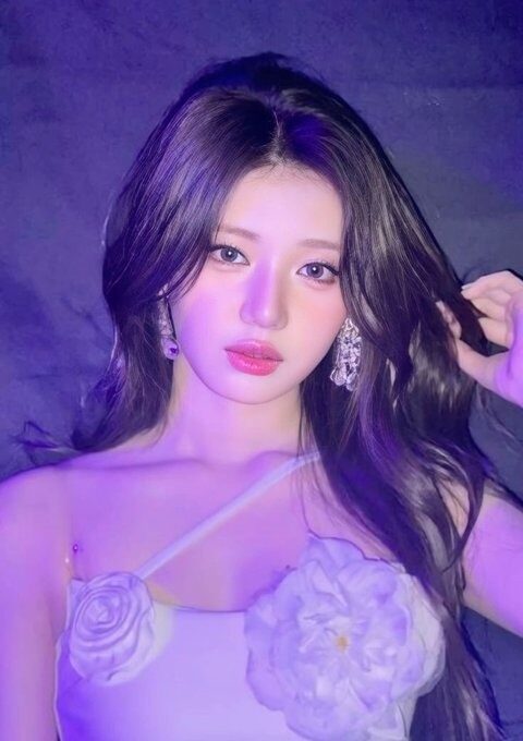 5th-Generation Idol’s Appearance Ignites Heated Debate Following Comparison to IVE’s Wonyoung 6 More images