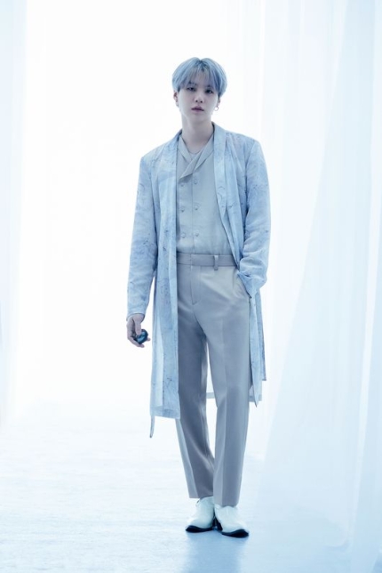 BTS Released 'Door' Version Concept Photo 2022 4 0004626302 007 20220531074005212