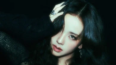 BLACKPINK’s Jisoo Releases Solo Mini-Album ‘AMORTAGE,’ Breaks Multiple Records 12 Jisoo AMORTAGE