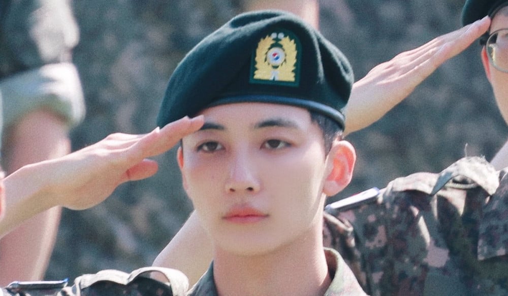 Jeonghan at the training completion ceremony