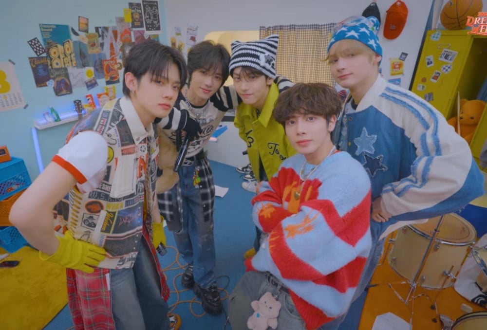 Fans Express Discontent Over TXT’s Stylist Following Recent Stage Outfit Updates 4 Past TXT outfits