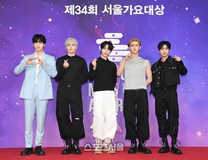 Fans Express Discontent Over TXT’s Stylist Following Recent Stage Outfit Updates 13 Recent TXT outfits