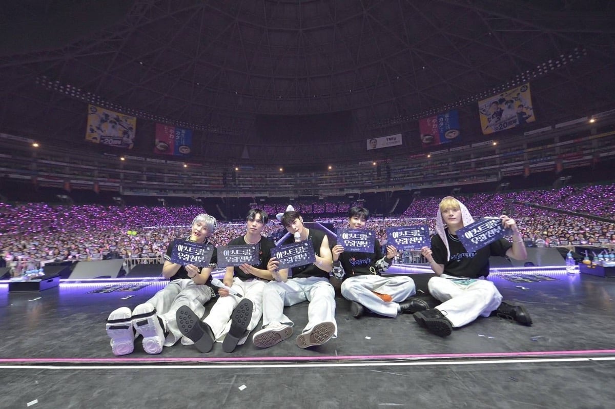 ASTRO Ignites Fukuoka Dome in Japan with ‘Stargraphy’ Concert 1 ASTRO heats up Japan’s Fukuoka Dome with ‘Stargraphy’ concert