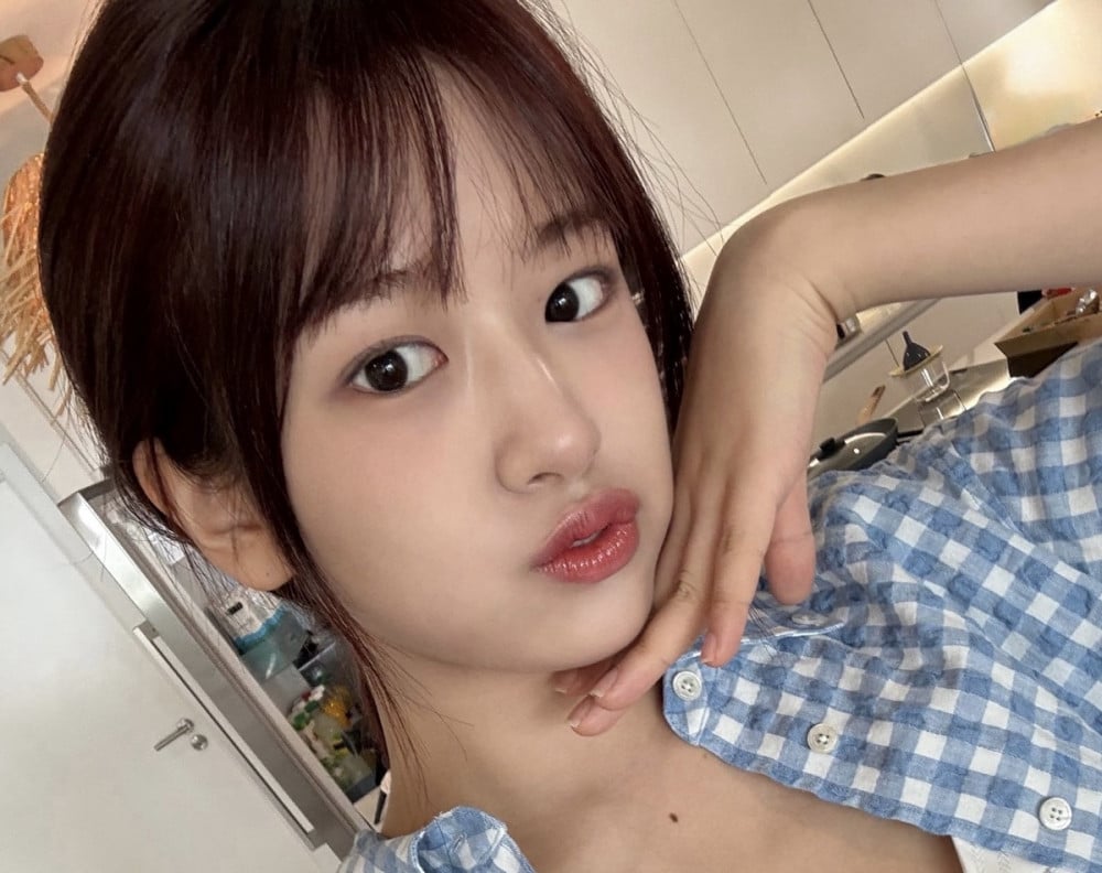 IVE’s Yujin Delivers Heartfelt Goodbye to ‘Earth Arcade 3’ in Joyful Journey 1 IVE’s Yujin on Earth Arcade 3 finale