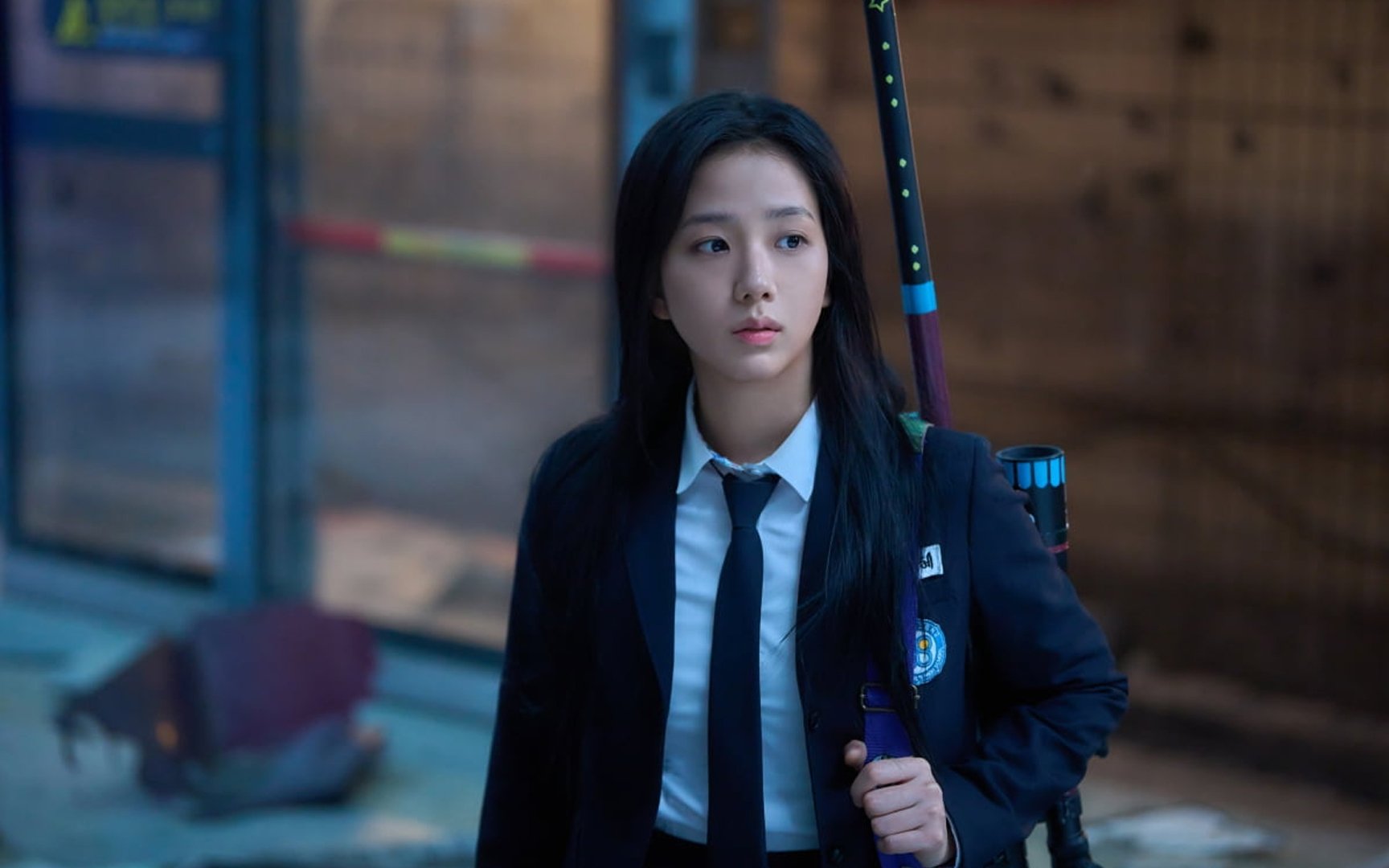 K-Netizens Express Sympathy for Jisoo After Director Kim Byung Woo Addresses Acting Controversy 1 K-netizens say they feel bad for Jisoo following Director Kim Byung Woo's talk about her acting controversy