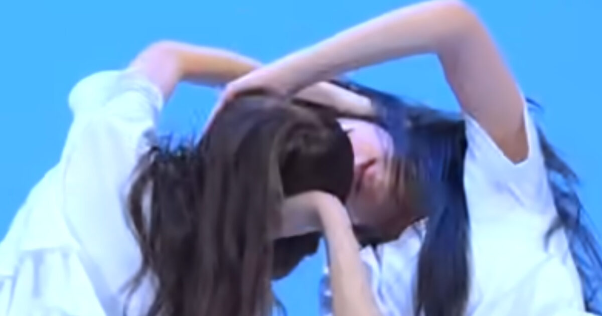New Girl Group's Chaotic Dance Routine Sparks Fan Confusion and Debate 1 Rookie Girl Group's Unhinged Choreography Leaves Fans Confused And Clashing