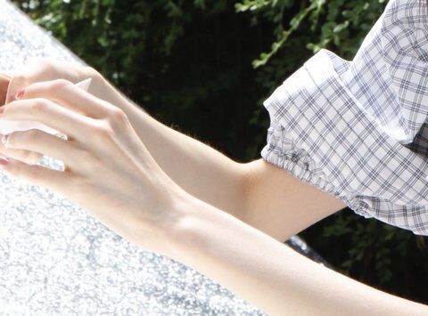 Wonyoung Hands Nate Pann 2