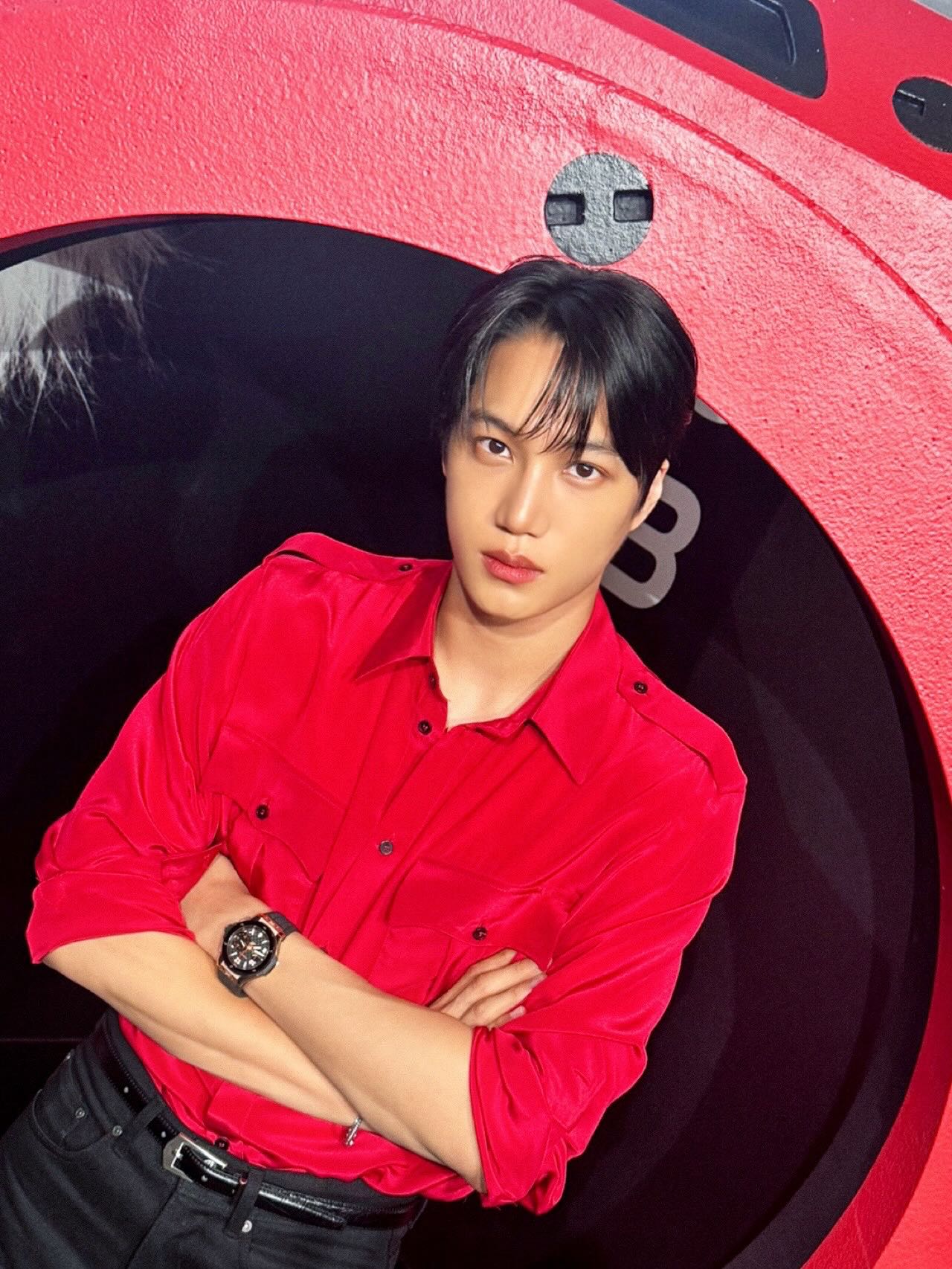 BTS V, BLACKPINK Jennie, and EXO Kai Spark Massive Reactions With Recent Collaboration 3 BTS V