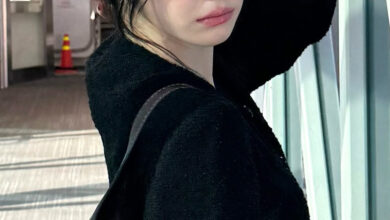 Well-Known Celebrity Seen Making Obscene Gesture Toward Fans On Video 14 ITZY Chaeryeong