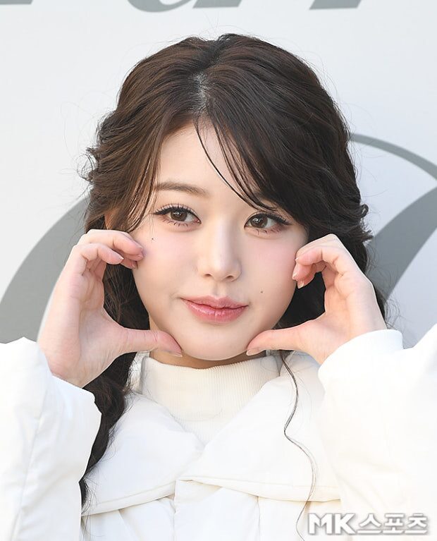 IVE Wonyoung’s Makeup Transformation Sparks Intense Responses 3 Wonyoung new eyebrow shape