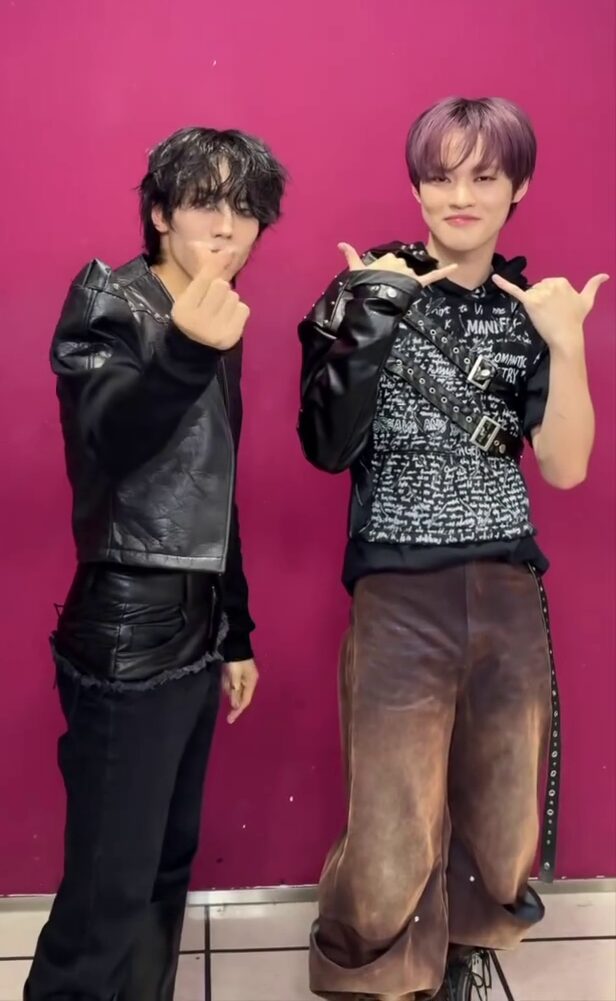 Chenle and Dongwoo dance challenge