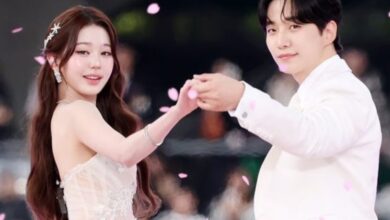 2PM's Junho Draws Attention for Polite Conduct Toward IVE's Wonyoung 1 2PM's Junho Gains Attention For Gentlemanly Behavior Towards IVE's Wonyoung