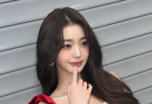 IVE Jang Wonyoung Santa Transformation