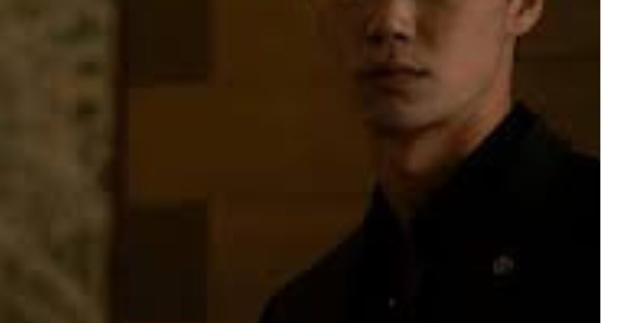 Top Actor Dramatically Complains Of Not Being Welcomed At Airport