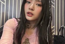 NJZ’s Hanni | *Phoning*