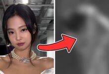 Exhausted backup dancers during Jennie's MMA 2025 performance