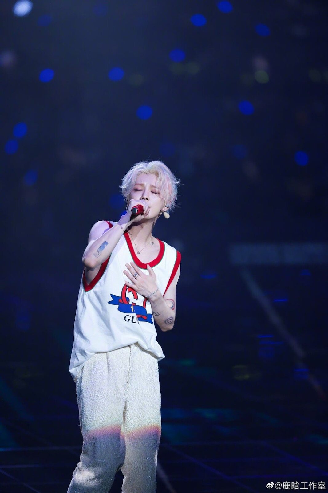 Ex-K-Pop Star Stuns With Look in Late 30s 2 Luhan Youthful Face