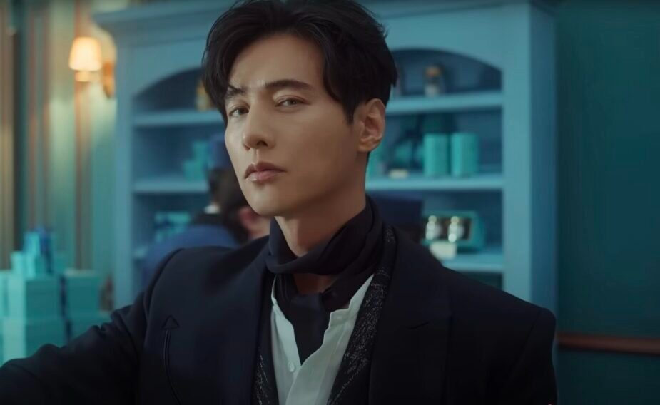 Newborn Starlet Gains Viral Attention for Striking Looks 2 Won Bin