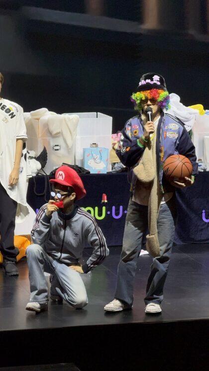 Suho and Sehun fansign chaos