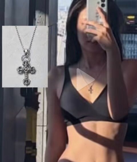New Viral Evidence Suggests BLACKPINK’s Jennie and EXO’s Kai Are Dating, Sparking Intense Debate 6 Kai Chrome Hearts necklace