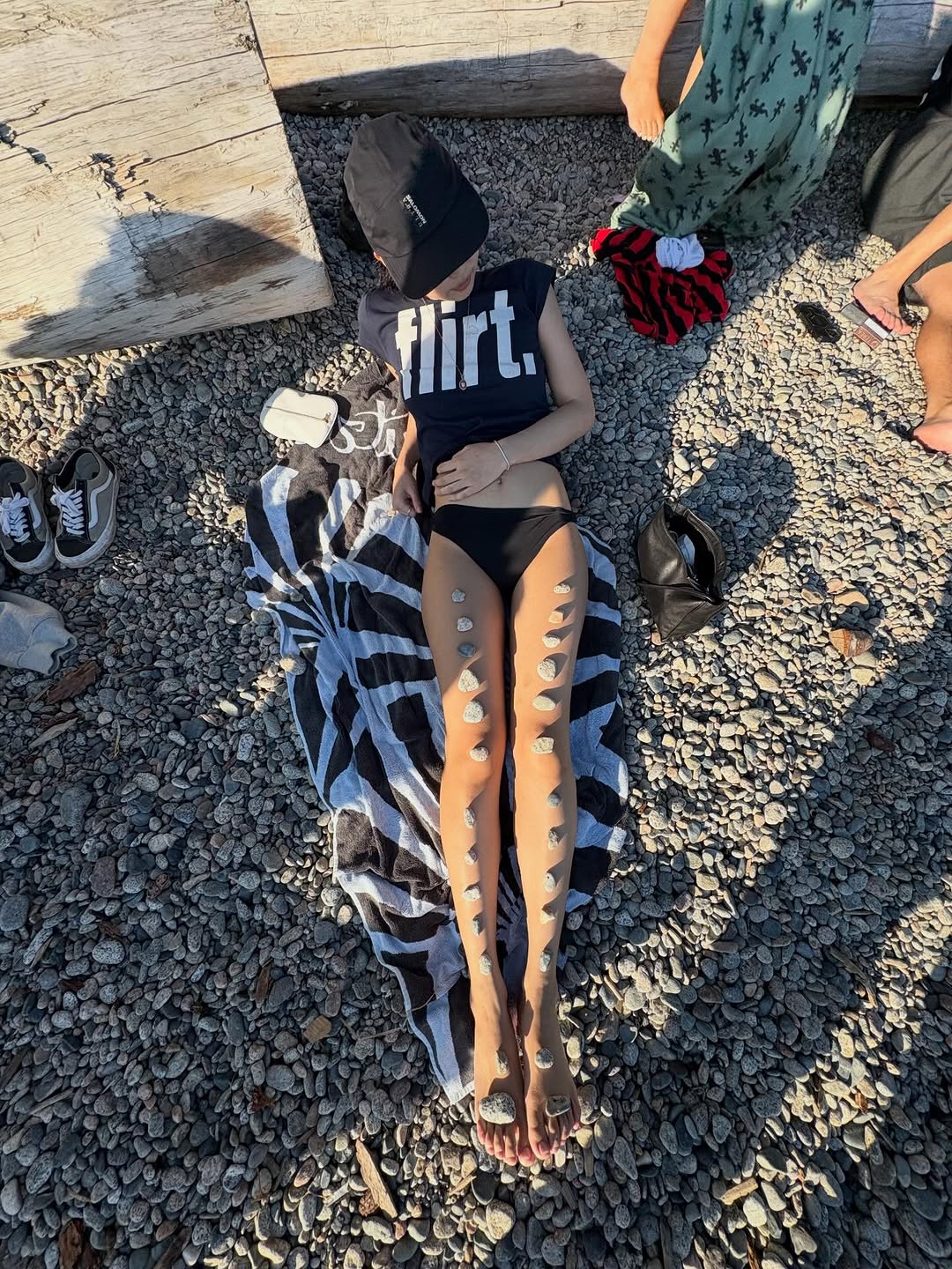 BLACKPINK's Jennie Stuns Fans With Revealing Bikini Photos 2 Jennie in bikini