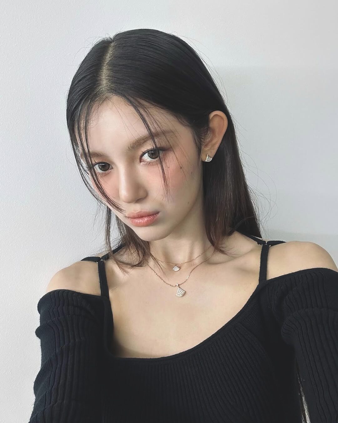 HYBE Faces Backlash for Alleged Erasure of NewJeans’ Danielle in Controversial Action 1 NewJeans Danielle