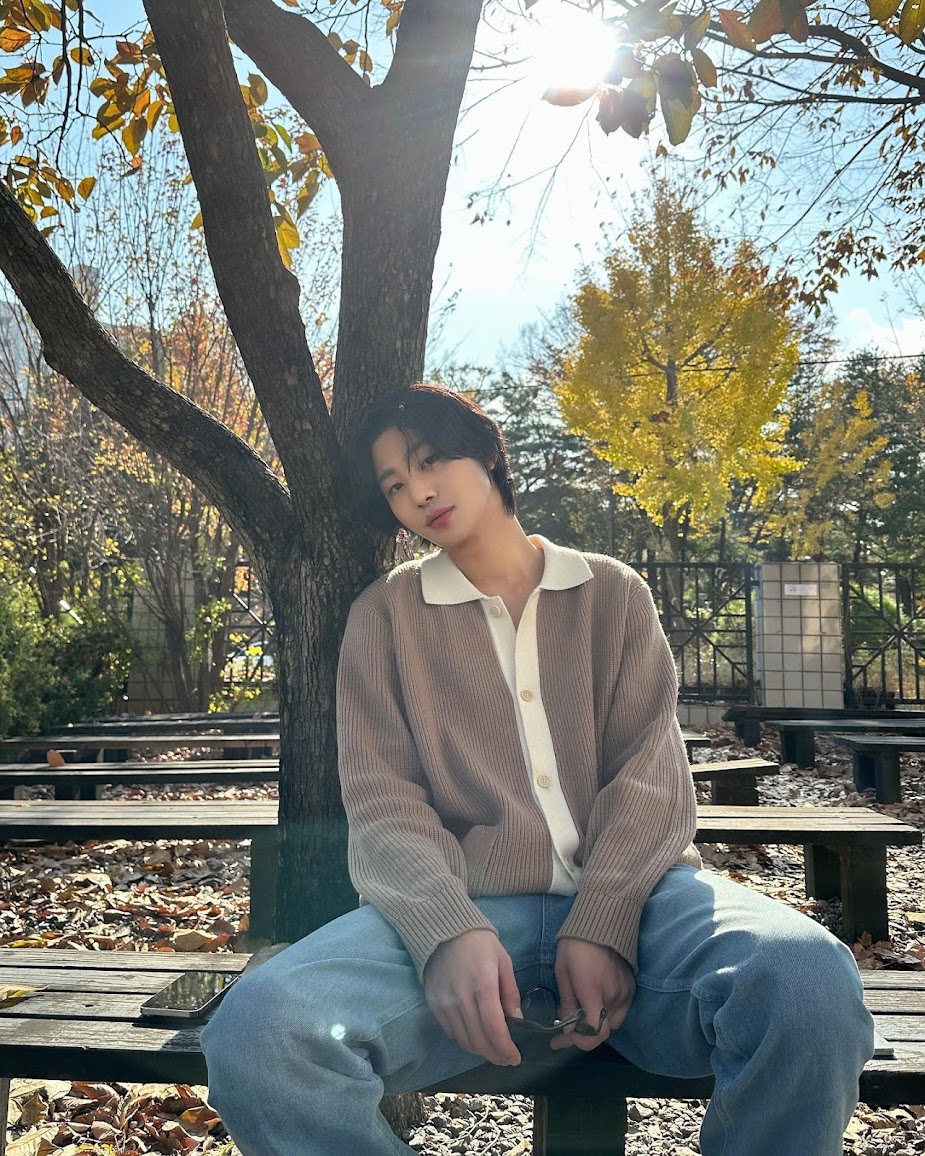 Reasons Korea’s Top Actor Is Exempt From Military Service 2 Fan meeting photo