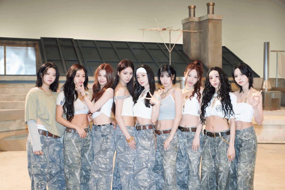 Video From TWICE's Latest Concert Faces Harsh Backlash Over "Weak" Performance Skills 1 The members of TWICE