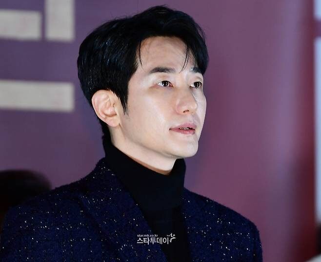 Controversial Actor Reportedly Earning Big On TikTok Amid Harsh Criticism From Users 2 Actor Park Si Hoo | Star Today