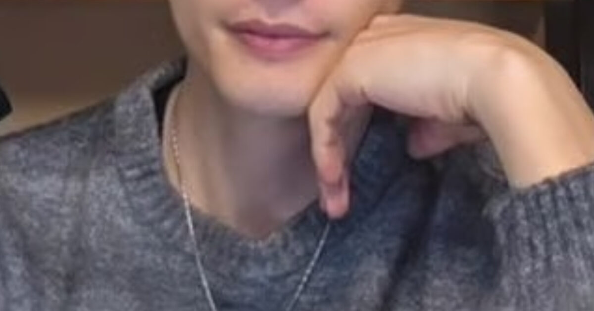 Controversial Actor Reportedly Earning Big On TikTok Amid Harsh Criticism From Users 1 Scandal-Plagued Actor Rumored To Be Making Bank On TikTok... Netizens Leave Scathing Reviews Of His "Content"