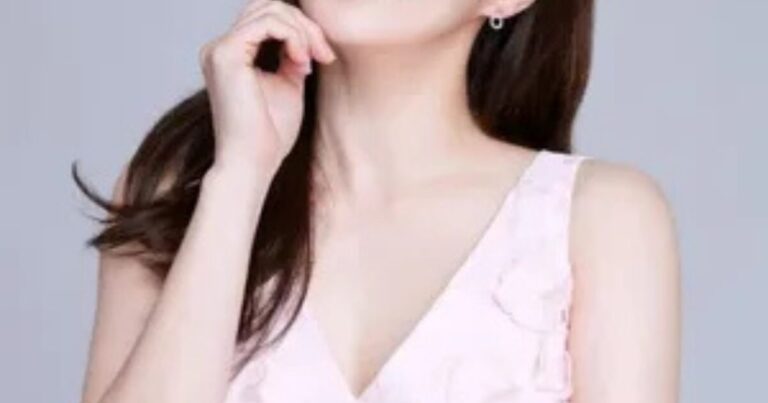 Top K-Drama Actress Reveals Marriage To Younger Man
