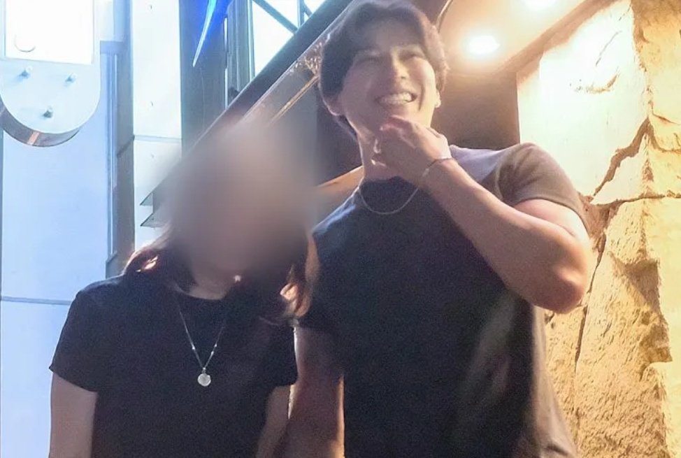 Mackenyu gushed about his wife on A-Studio+