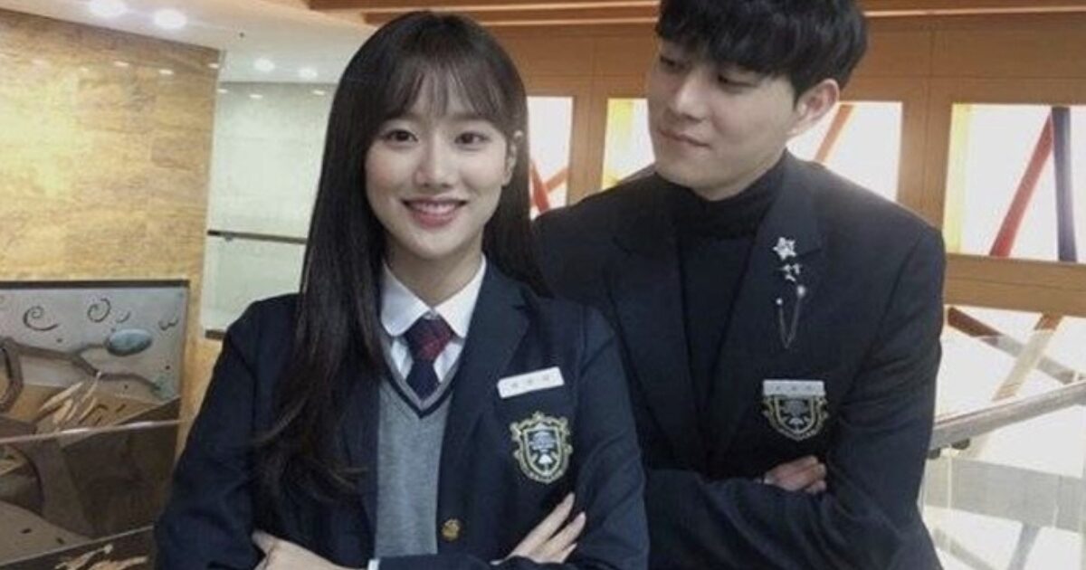 Kim Young Dae and Lee Naeun shopping