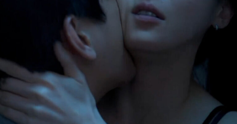 Ha Ji Won and Ju Ji Hoon kiss in Climax
