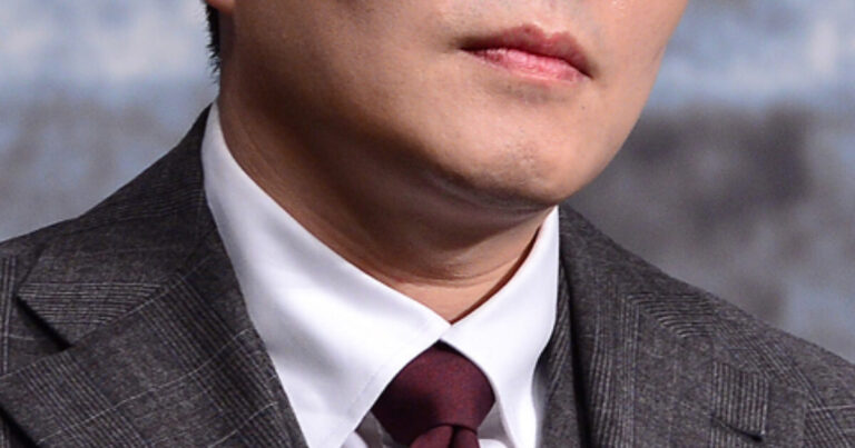 Lee Bum Soo Lonely