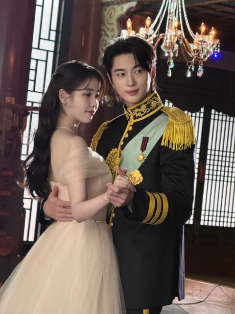 Surprising Insights Into Actor Byeon Woo Seok's Character Capture Online Interest 1 Perfect Crown leads IU (left) and Byeon Woo Seok (right)