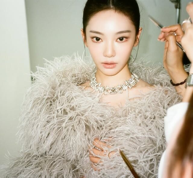 aespa’s NingNing Draws Attention With Bold Stage Outfit 2 | @ruiofficial.me/Instagram