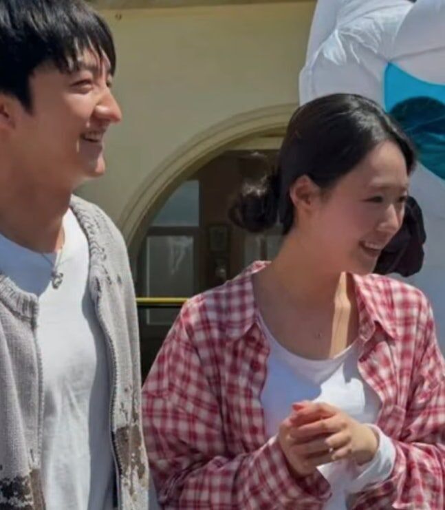 Ji Ye Eun casual look