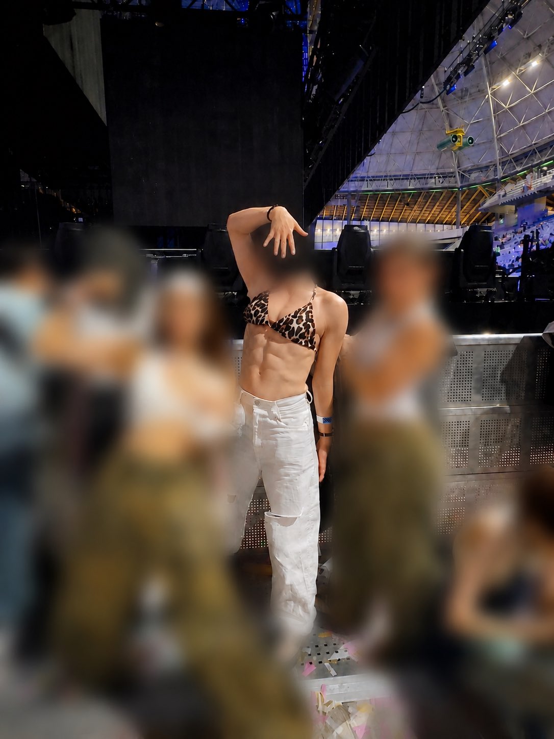 TWICE's Momo and Mina Left Speechless by Shockingly Sexy Fan Encounter 3 Fan’s muscle suit and bikini outfit
