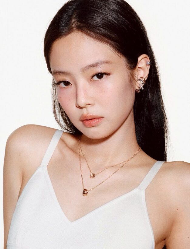 BTS V And BLACKPINK Jennie Dating Rumors Spark Speculation 2 BLACKPINK’s Jennie | *Kpopping*
