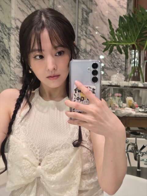 Park Bo Young Instagram