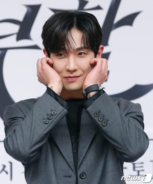 39-Year-Old K-Pop Star Seeks Help From Matchmaking Agency To Find Spouse 1 Lee Joon