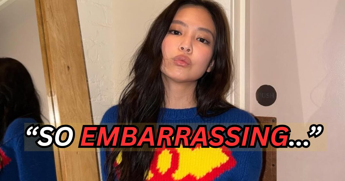 BLACKPINK’s Jennie Faces Mockery After Mirror Reflection Incident 1 BLACKPINK’s Jennie Receives Mockery After Getting “Exposed” By Her Own Mirror Reflection