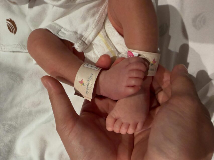 Famous Actor Duo Celebrates Arrival of Son 1 Lee Si Eon Seo Ji Seung 1