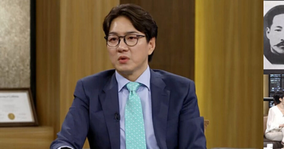 Famous Actor Reveals New Routine Following Agency Closure 1 Song Il Kook on Kim Joo Ha’s Day & Night