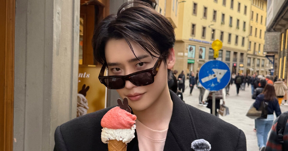Lee Jong Suk