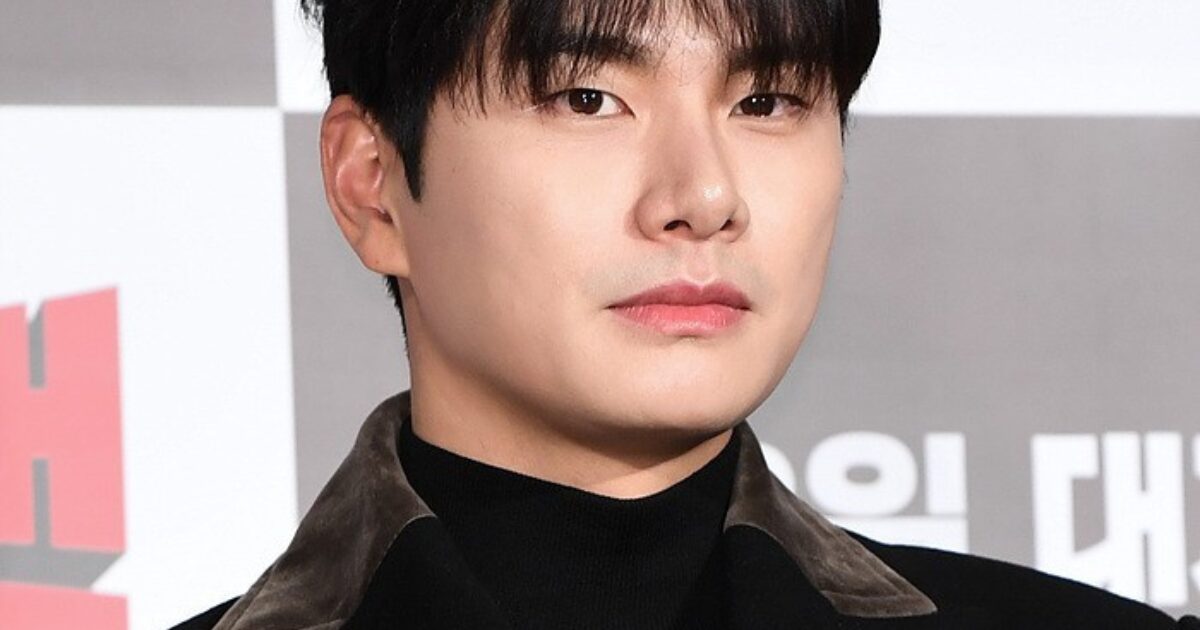Lee Yi Kyung