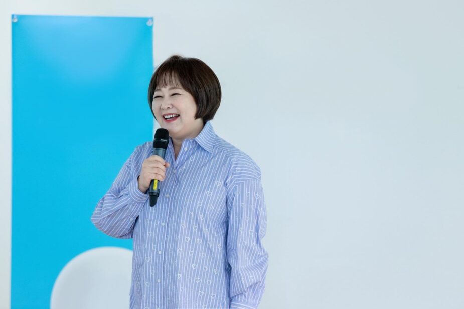62-Year-Old TV Star Apologizes After Naming BTS Member As Ideal Type 2 Lee Geum Hee on YouTube