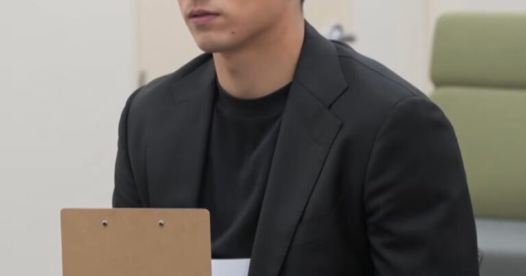 Rich And Handsome Actor Revealed To Be Famous Actress's Nephew