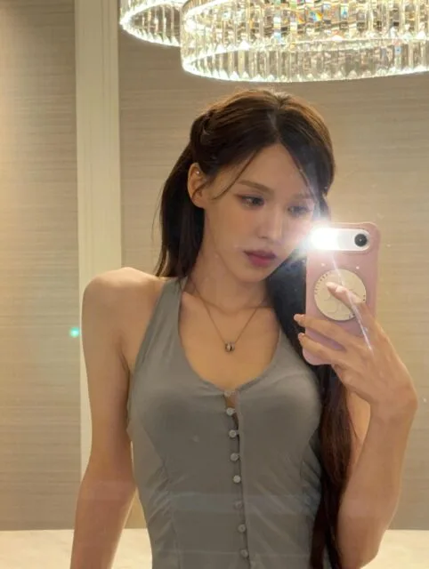 Red Velvet Wendy's extremely thin appearance at "Boryeong K-POP SUPER LIVE" sparks health concerns 5 Red Velvet Wendy's extremely thin appearance at "Boryeong K-POP SUPER LIVE" sparks health concerns